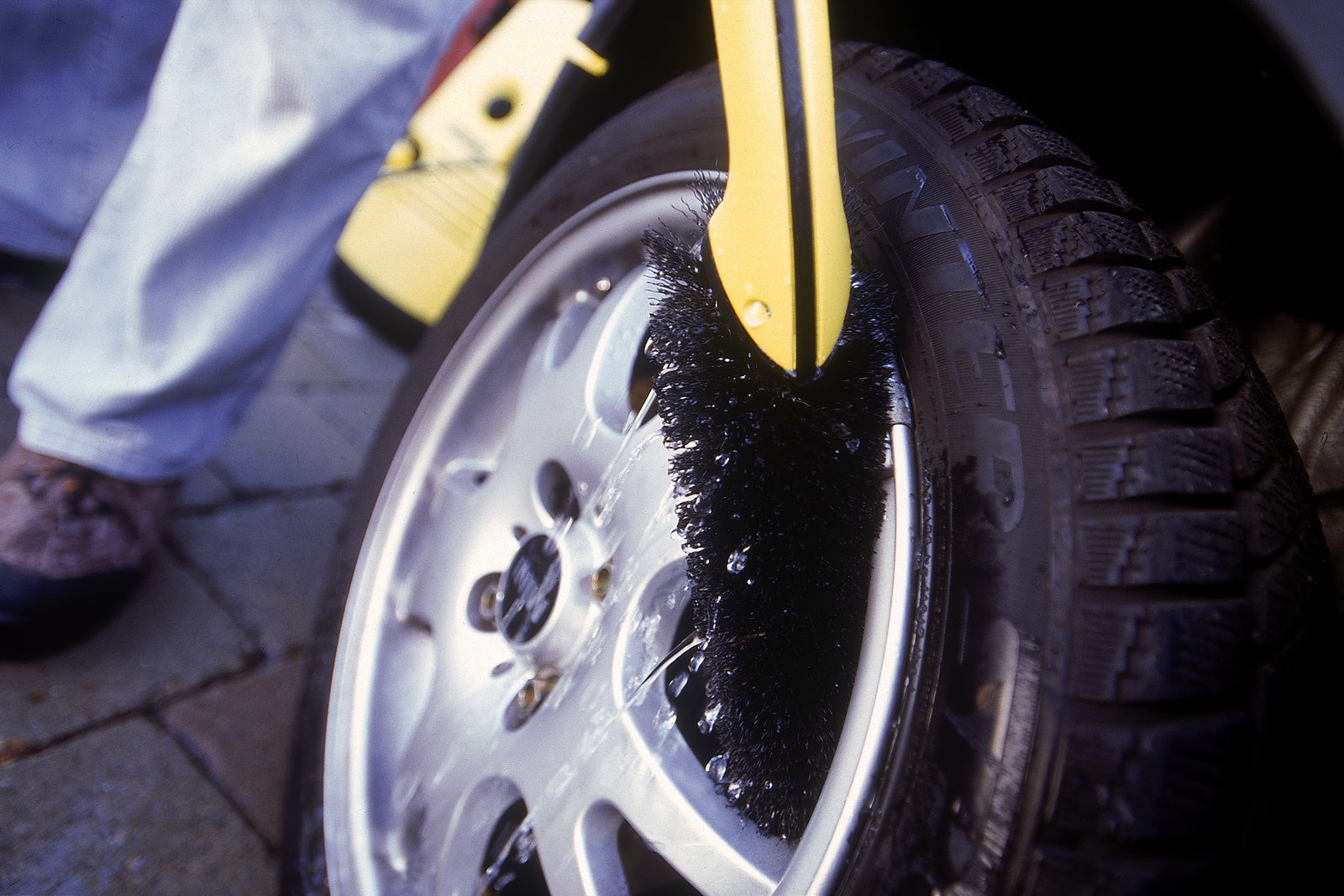 Cepillo para limpieza de llantas para hidrolavadora - KARCHER SHOP